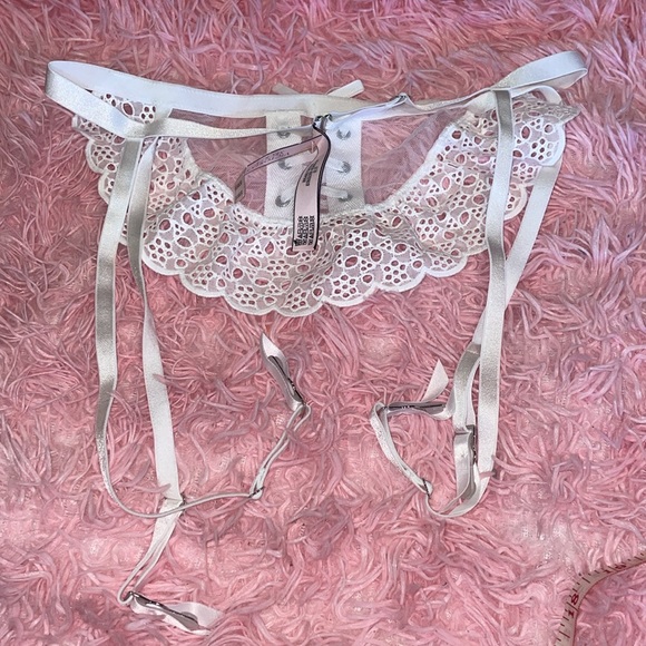 COPY NWT VICTORIAS SECRET GARTER BELT lace sheer sexy pretty lingerie valentines - Picture 7 of 9